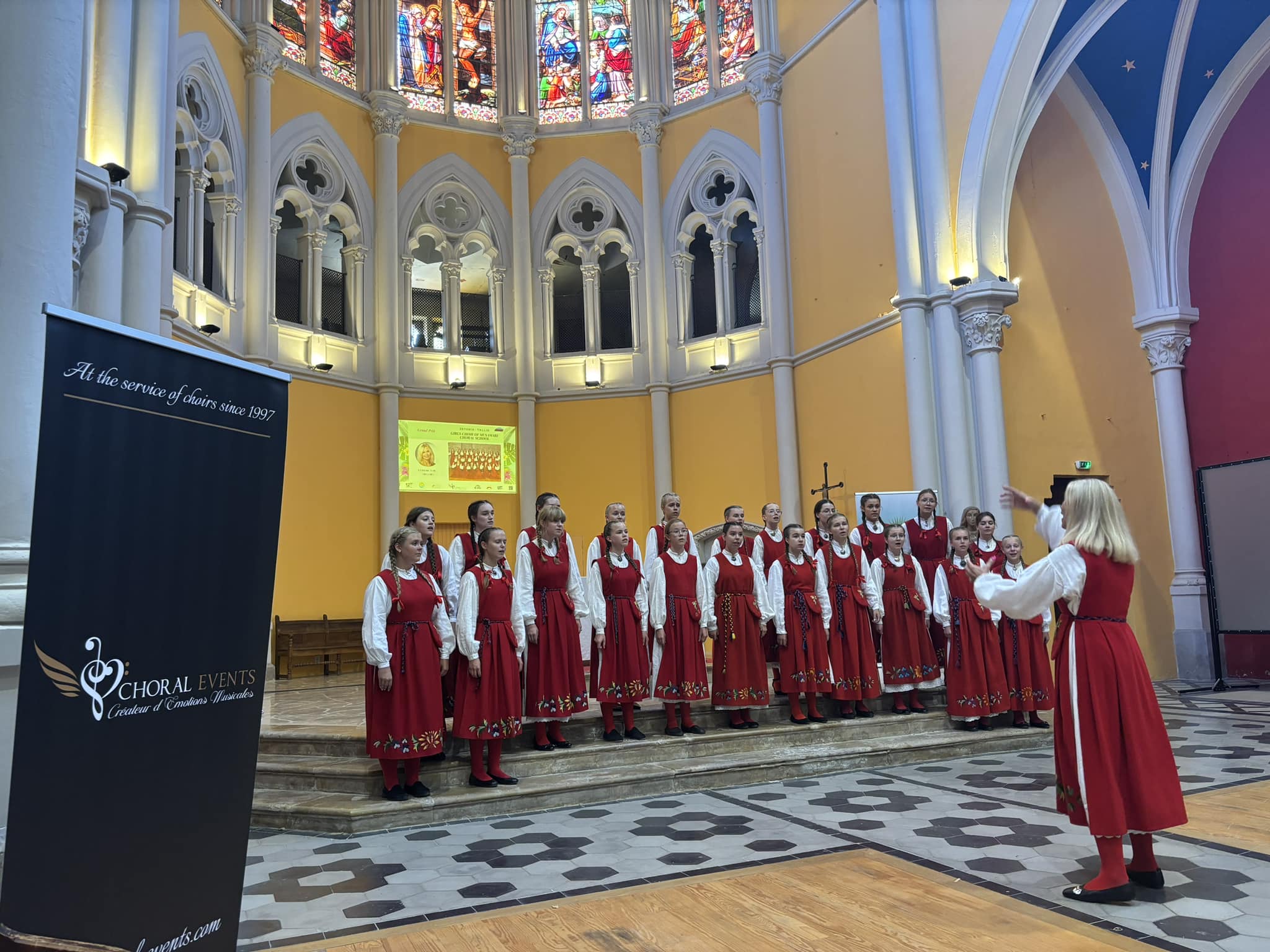 Musamari Koorikooli tütarlastekoor esines edukalt koorikonkursil International Choir Competition in Provence 2024