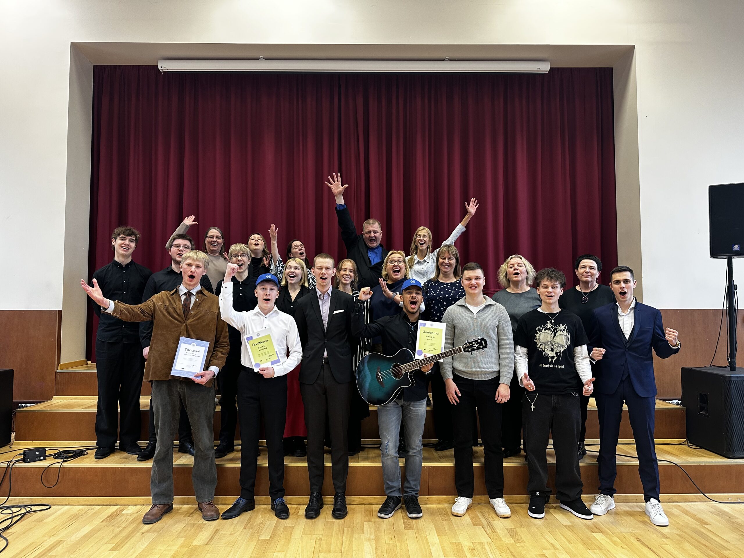 Selgusid tänavuse poiste-solistide võistulaulmise finalistid