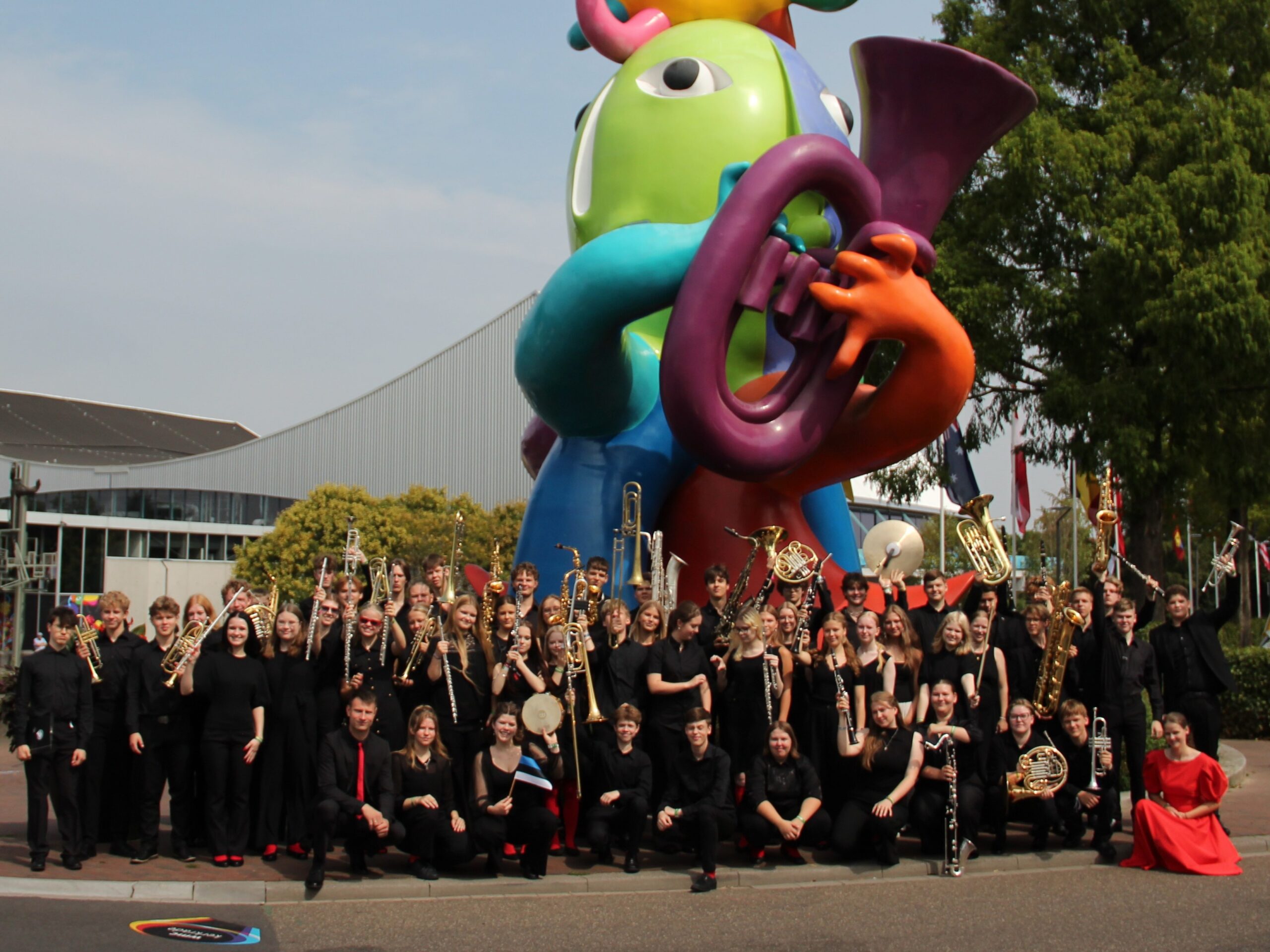 Eesti Noorte Puhkpilliorkester esines edukalt Hollandis Kerkrades puhkpilliorkestrite konkursil World Music Contest (WMC)